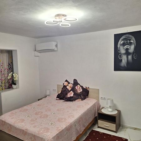 Apartament Timeea Băile Herculane Eksteriør billede